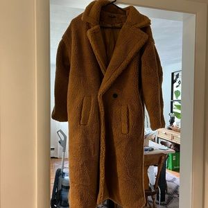 Beautiful oversized teddy coat.